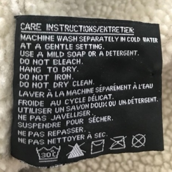 Stylish Knee Length Winter Coat with Faux Fur Collar - Picture 4 of 4